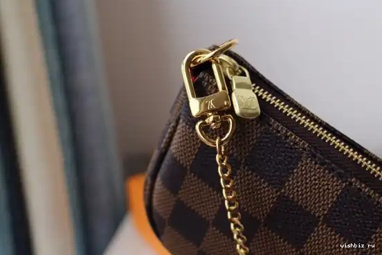 WIS POCHETTE MINI VUITTON LOUIS ACCESSOIRES 0517